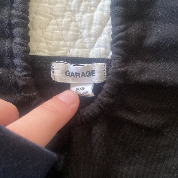 Garage cropped going out top. - Picture 2 of 3